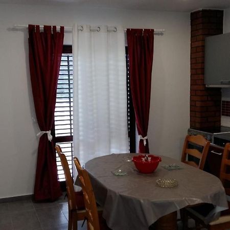 Apartmani Slavica 마카르스카 외부 사진