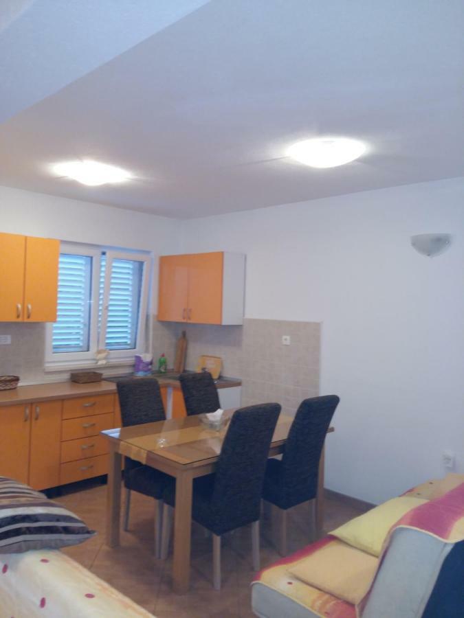 Apartmani Slavica 마카르스카 외부 사진
