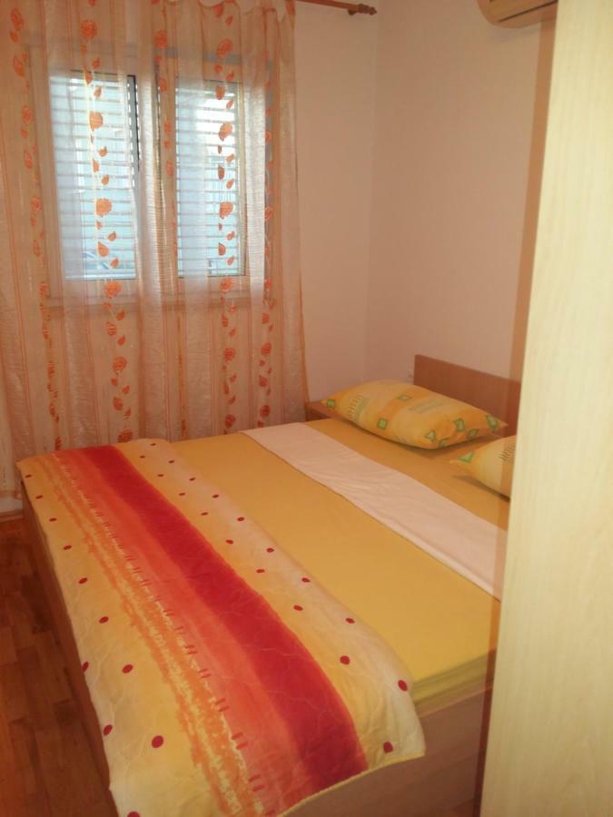 Apartmani Slavica 마카르스카 외부 사진